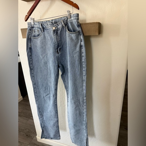 Shein|Light Blue Denim Jeans in straight leg with side slit•••High rise Large - Picture 7 of 12